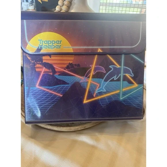 Vintage Mead Trapper Keeper Retro 1.5" 3 Ring Binder 80s 90s Retro Dolphin Glow - Picture 1 of 6